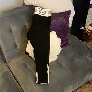 Pink yoga cropped pants